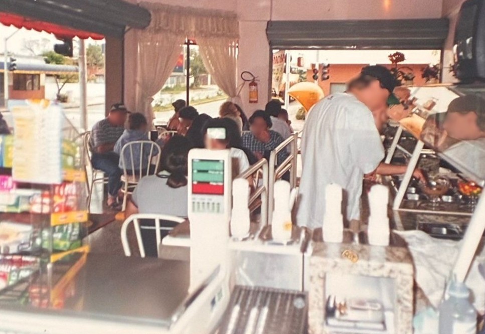 Movimento diurno no Skandallus original.